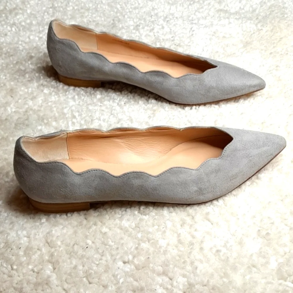 AVELLINI Cora Gray suede pointed toe flats size 39